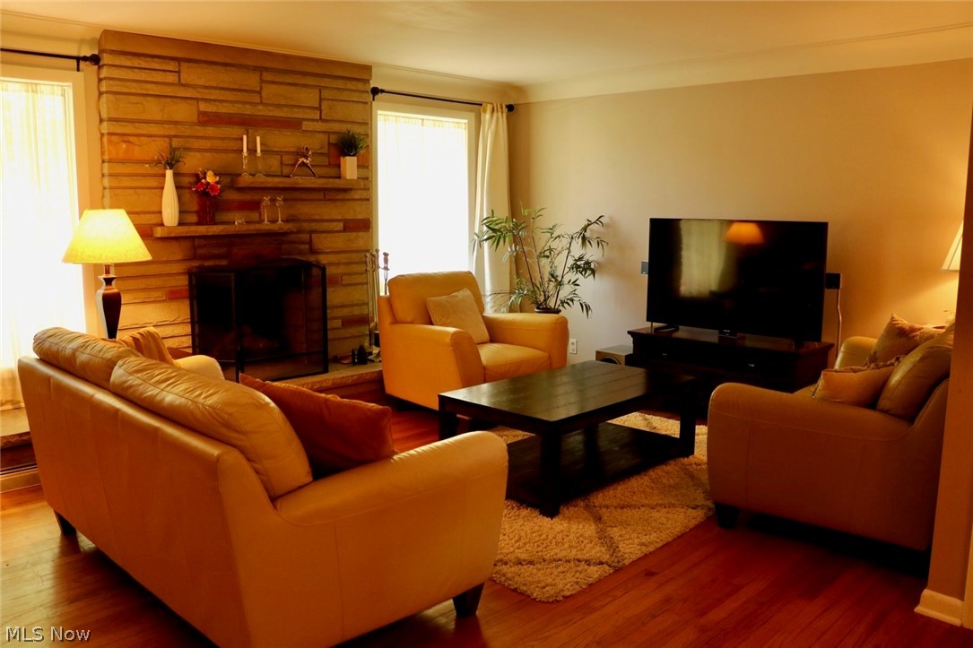 1888 Bremerton Road Lyndhurst, OH 44124 - Photo 2 of 9
