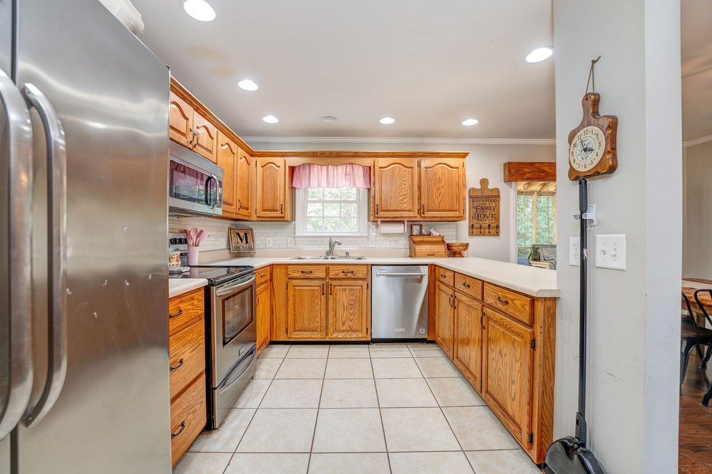 2282 Bowers Road Northeast Dalton, GA 30721 - Photo 15 of 49 Gallery Image 15