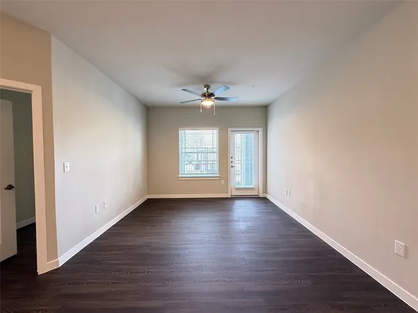 $1,375 | 2102 Antoine Drive, Unit B1 4301, Houston, TX 77055