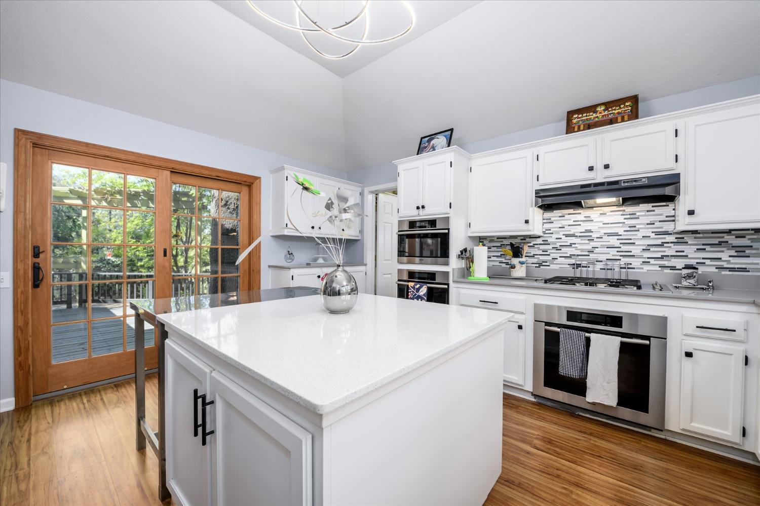 930 Oak Terrace Road Placerville, CA 95667 - Photo 4 of 35
