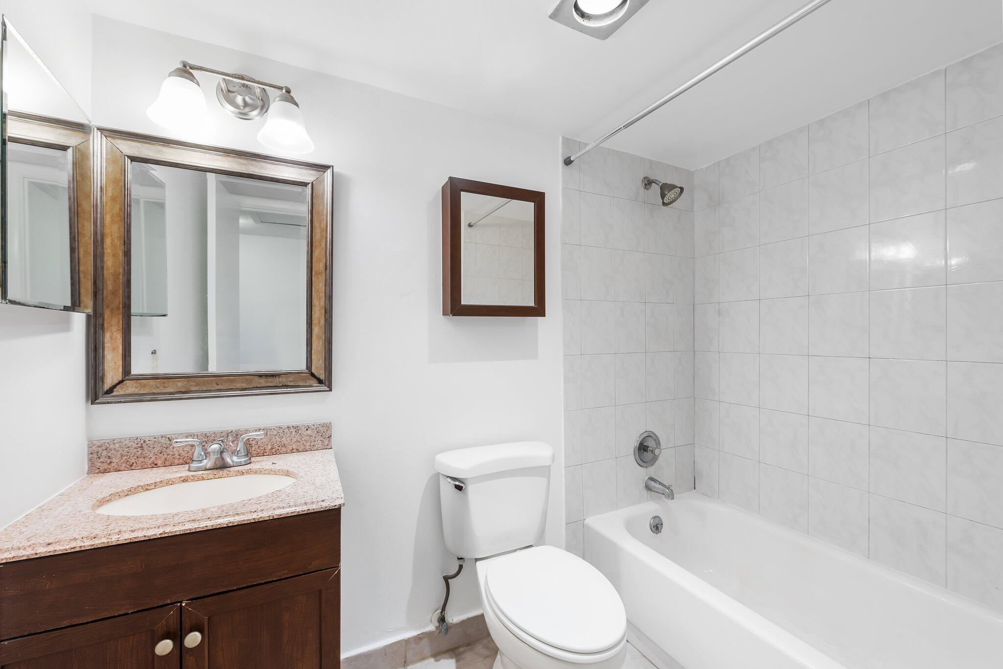 9374 Southwest 3rd Street, Unit 721 Boca Raton, FL 33428 - Photo 15 of 22 2nd Bathroom