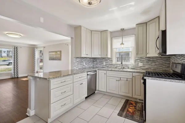 $3,200 | 5620 Humboldt Avenue South, Minneapolis, MN 55419