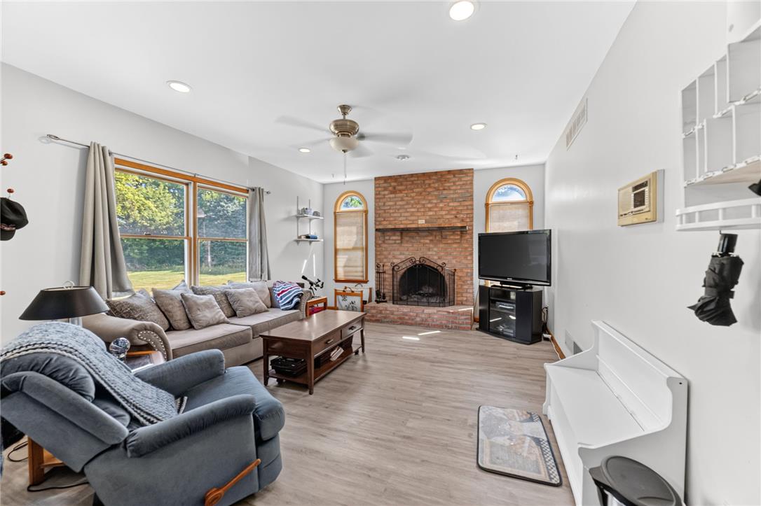 965 Berger Road Easton, PA 18042 - Photo 4 of 40
