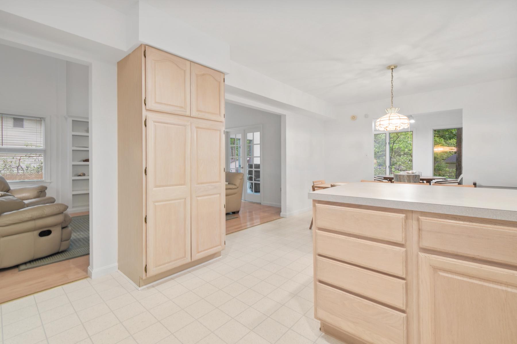 70 Capetown Road Ocean Pines, MD 21811 - Photo 11 of 48 Bright kitchen with storage