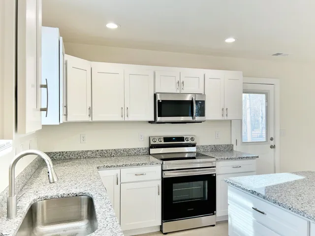 $229,900 | 107 Everest Drive, Inman, SC 29349