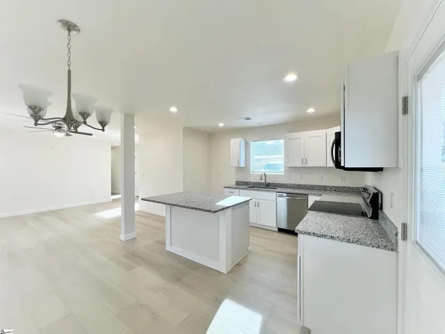 $229,900 | 107 Everest Drive, Inman, SC 29349