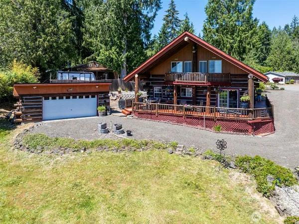 $450,000 | 180 East Sea Vista Lane, Grapeview, WA 98546