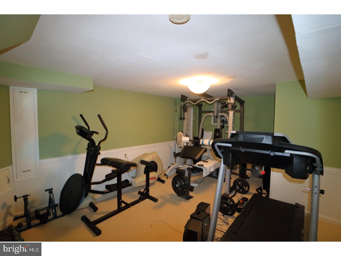 12 Welland Road Hamilton, NJ 08690 - Photo 21 of 25 Gallery Image 21