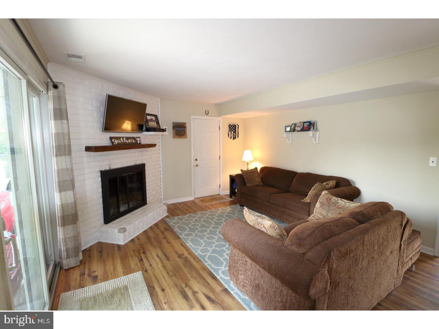 12 Welland Road Hamilton, NJ 08690 - Photo 9 of 25 Gallery Image 9