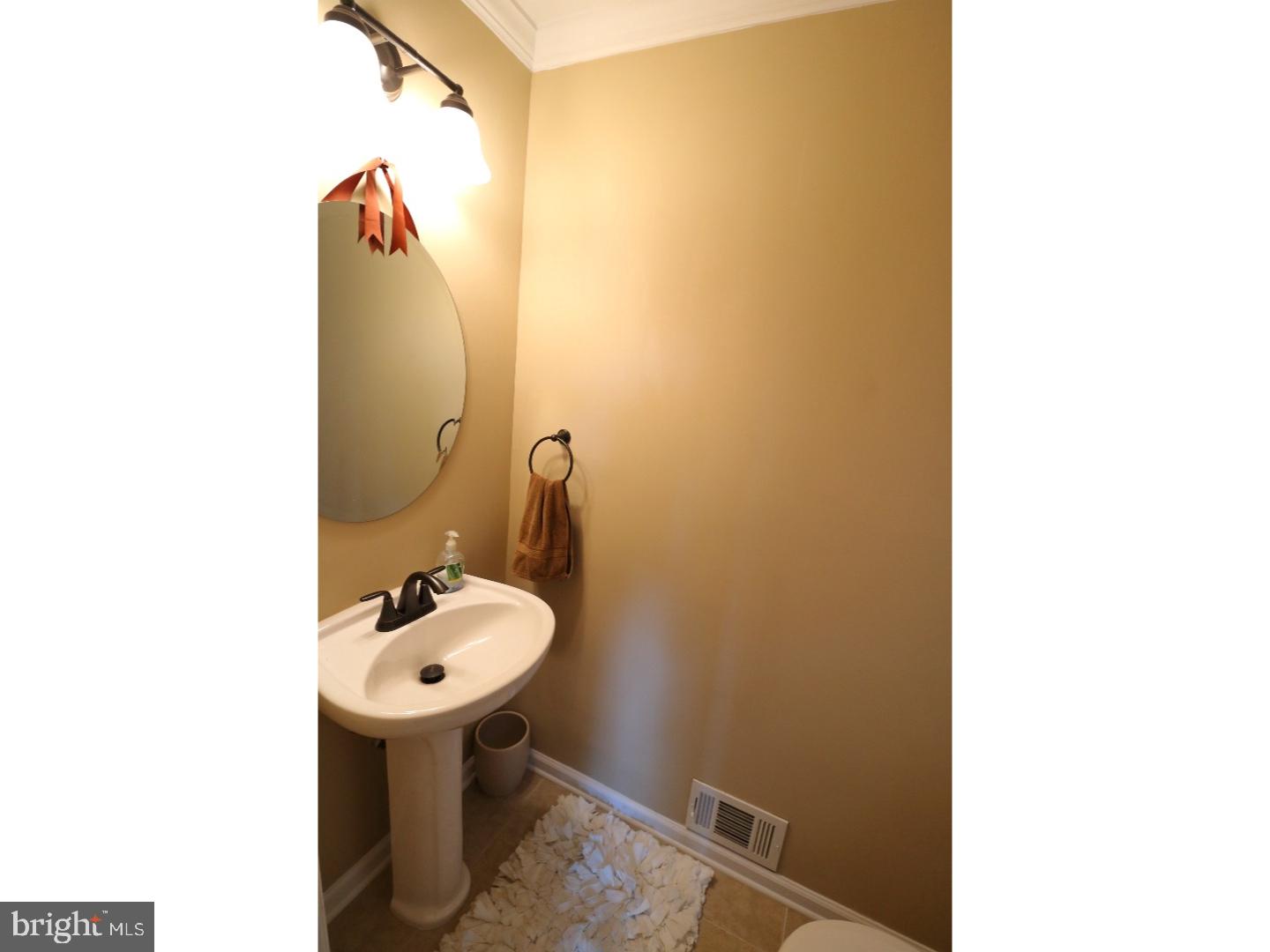 12 Welland Road Hamilton, NJ 08690 - Photo 10 of 25 Gallery Image 10