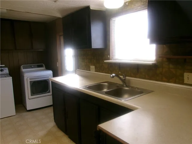 $1,600 | 11221 Johnson Road, Phelan, CA 92371