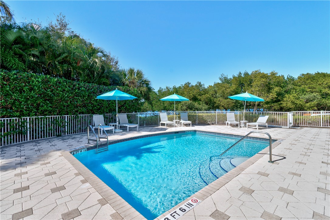 1008 Isla Verde Square Vero Beach, FL 32963 - Photo 31 of 36