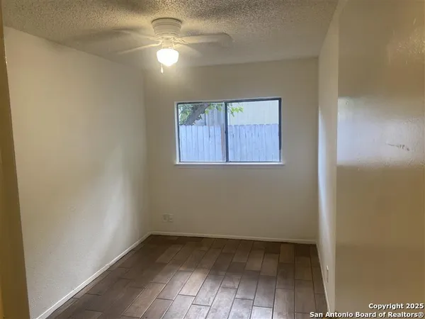 $1,125 | 9615 Vale, San Antonio, TX 78245