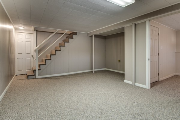 89 Beacon Street Reading, MA 01867 - Photo 10 of 13 Gallery Image 10