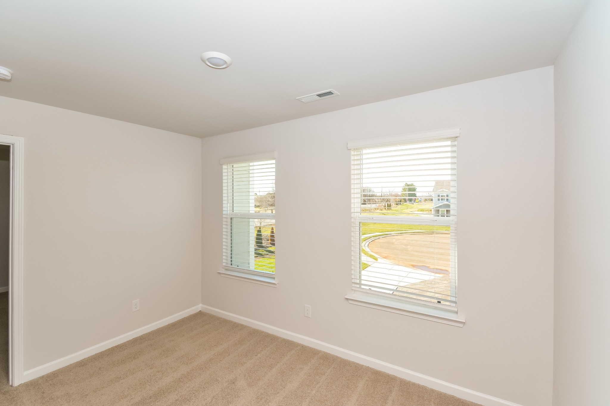 2425 Alberto Drive Murfreesboro, TN 37127 - Photo 9 of 17 an empty room with windows