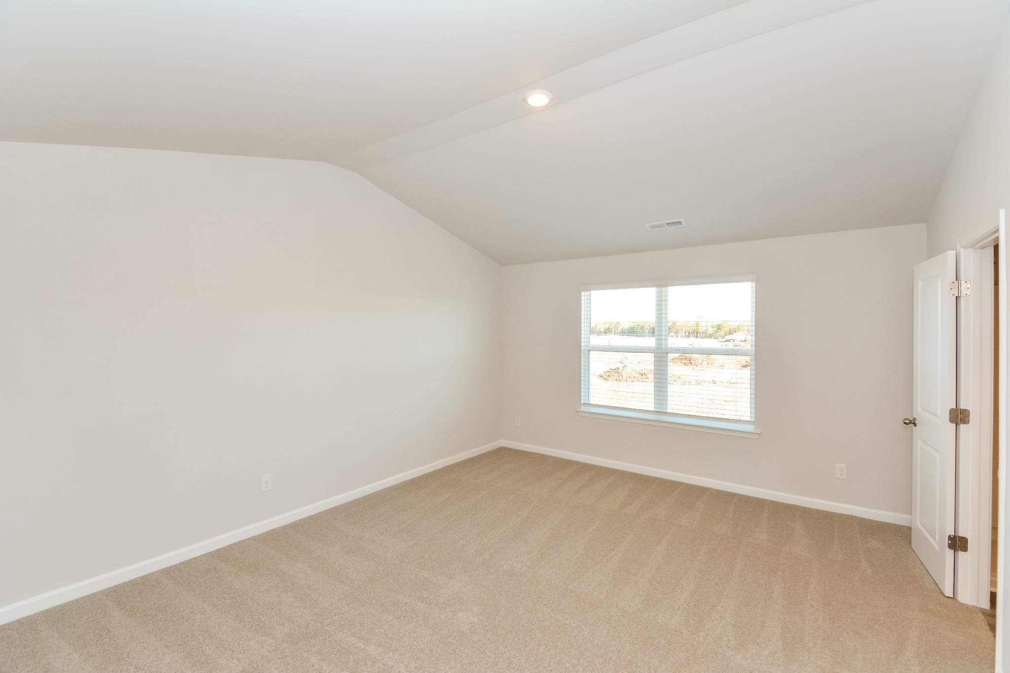 2425 Alberto Drive Murfreesboro, TN 37127 - Photo 10 of 17 an empty room with a window