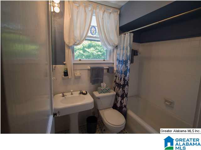739 Linwood Road Birmingham, AL 35222 - Photo 13 of 19