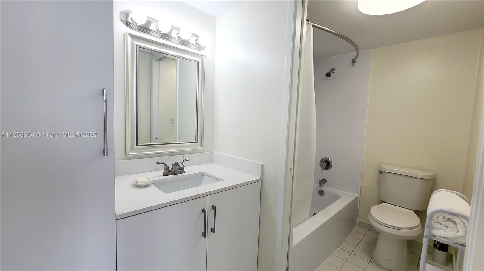 16909 North Bay Road, Unit 907 Sunny Isles Beach, FL 33160 - Photo 14 of 21