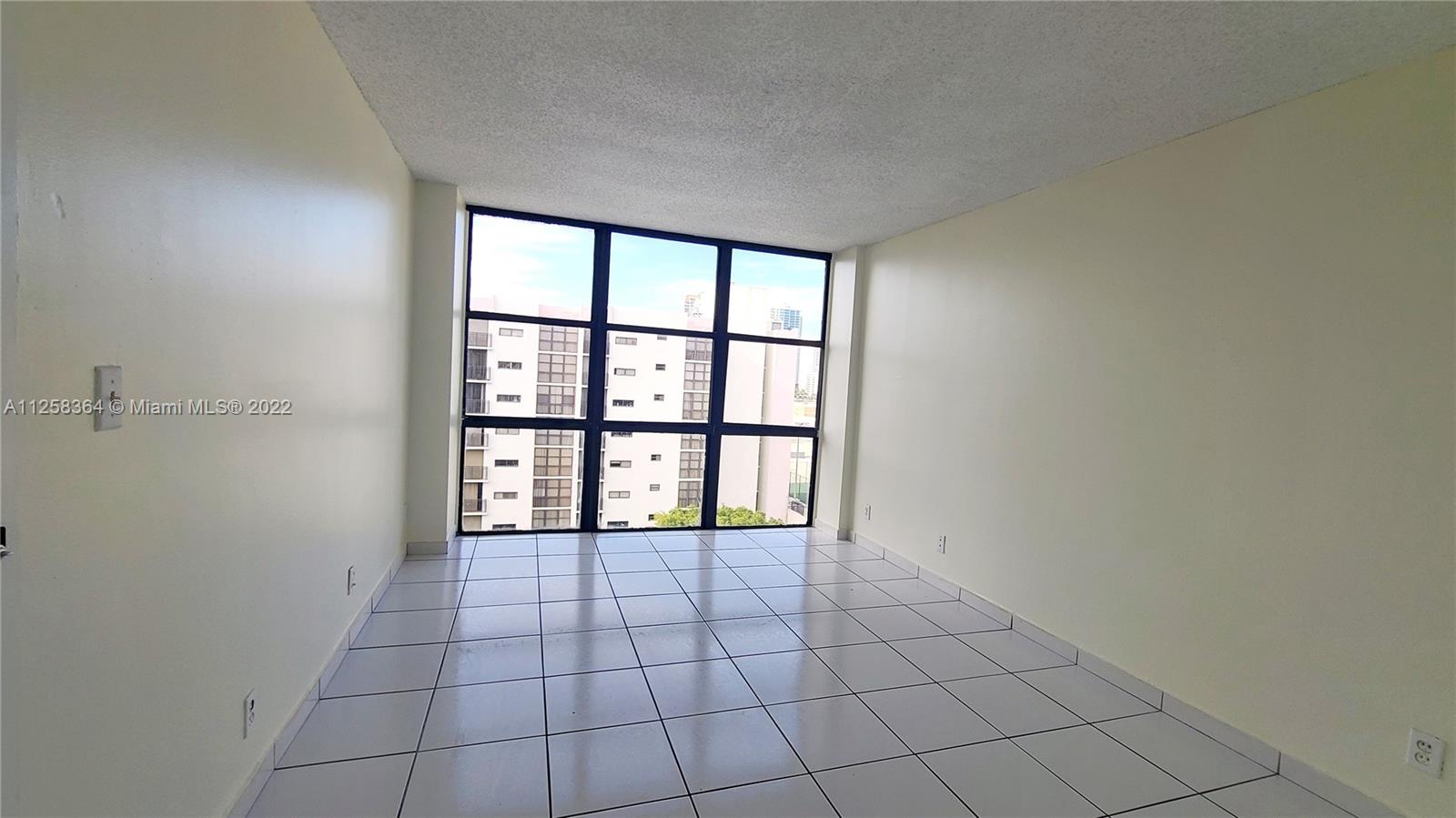 16909 North Bay Road, Unit 907 Sunny Isles Beach, FL 33160 - Photo 15 of 21