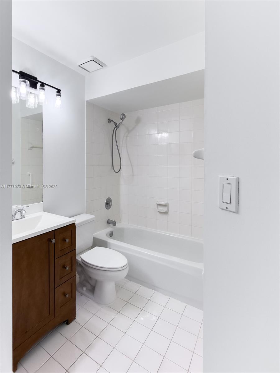 12250 Southwest 144th Terrace Miami, FL 33186 - Photo 9 of 21