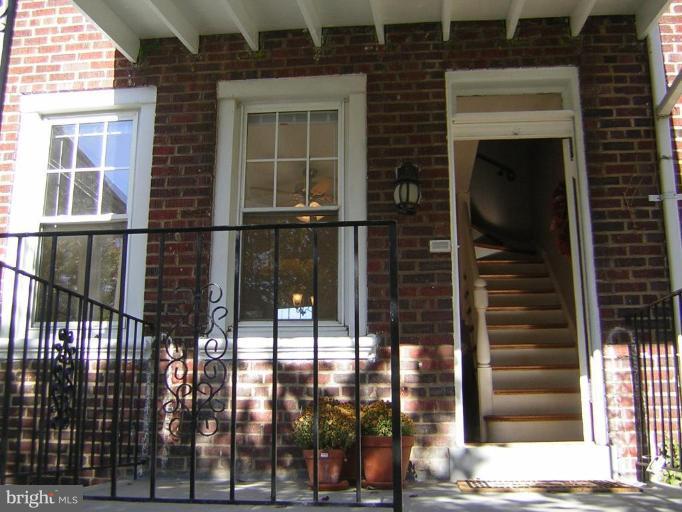 1604 F Street Northeast Washington, DC 20002 - Photo 3 of 30 Porch