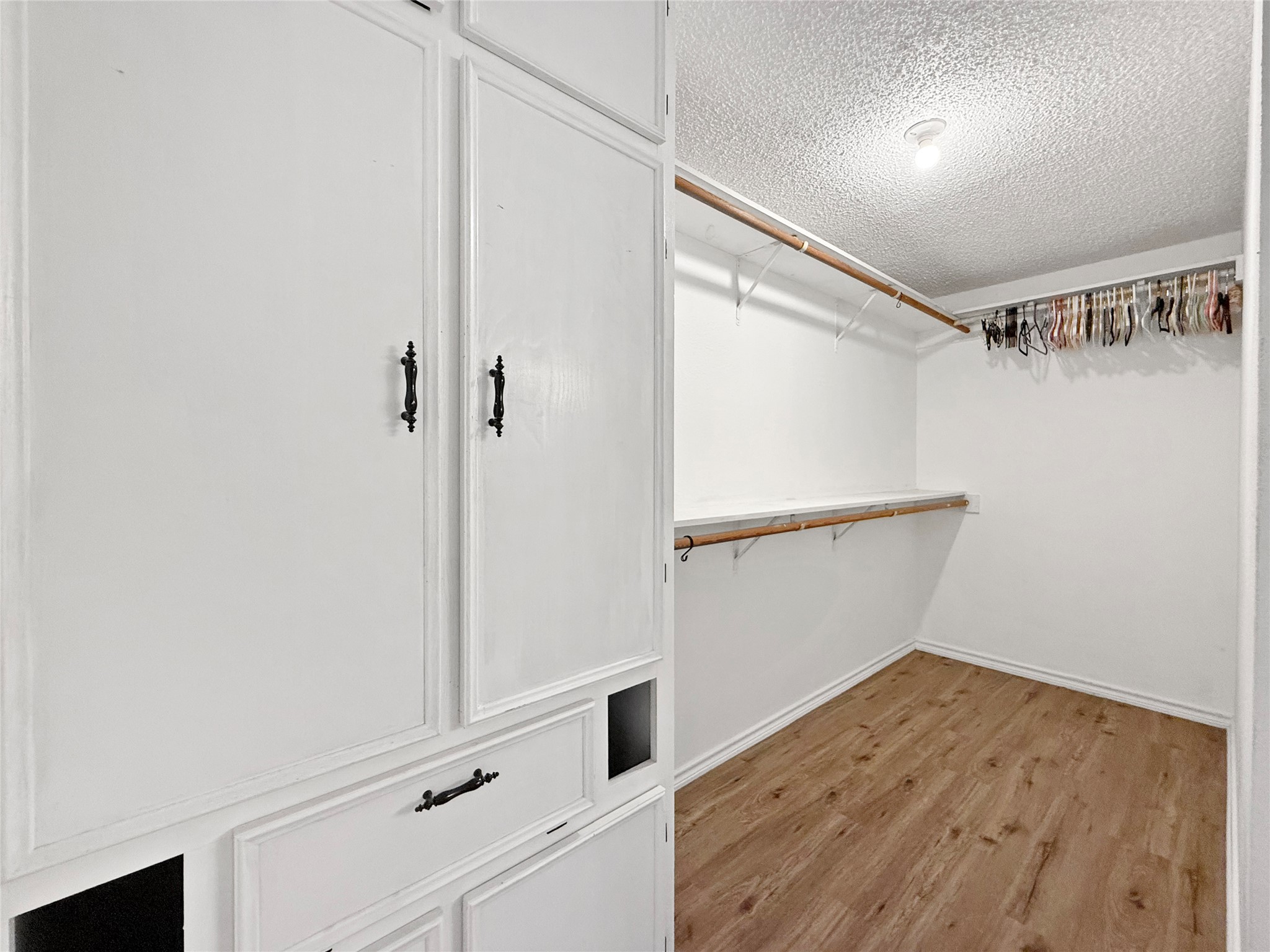 15211 Fitzhugh Road, Unit B BACK CABIN Dripping Springs, TX 78620 - Photo 13 of 14 Gallery Image 13