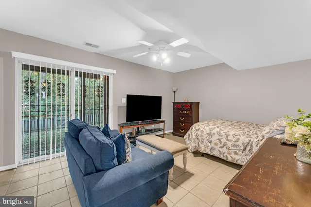 $432,900 | 9708 Woodyard Circle, Upper Marlboro, MD 20772