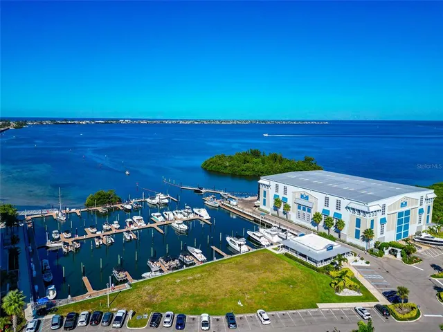 $779,000 | 395 Aruba Circle, Unit 203, Bradenton, FL 34209