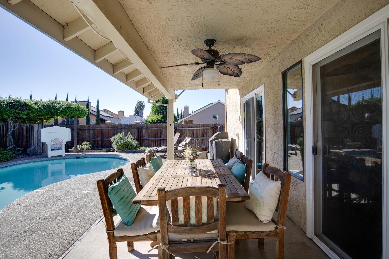 1057 Mission Ridge Drive Manteca, CA 95337 - Photo 43 of 49