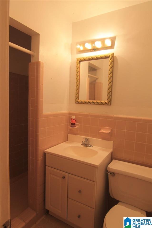 968 Ridgewood Circle Birmingham, AL 35235 - Photo 9 of 16