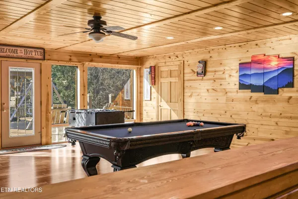 $1,160,000 | 1956 Pittman Center Road, Sevierville, TN 37876