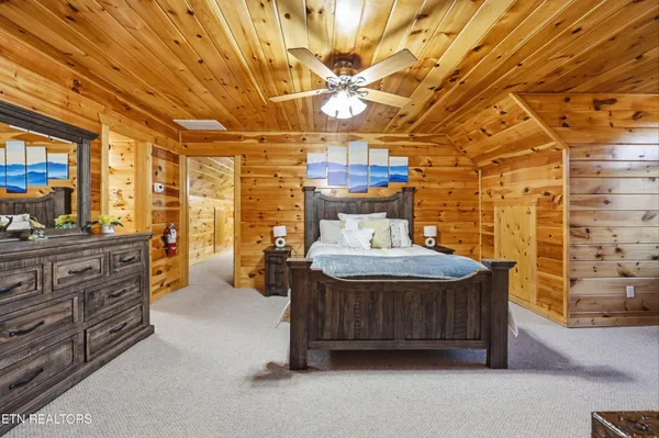 $1,160,000 | 1956 Pittman Center Road, Sevierville, TN 37876