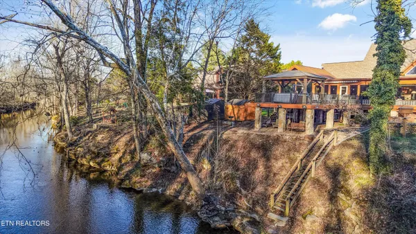 $1,160,000 | 1956 Pittman Center Road, Sevierville, TN 37876