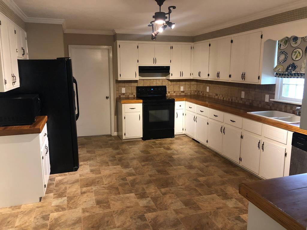 4338 Boulineau Road Blythe, GA 30805 - Photo 5 of 26 Kitchen