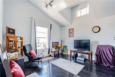 $89,500 | 2330 Edenborn Avenue, Unit 301, Metairie, LA 70001