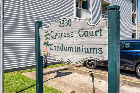$89,500 | 2330 Edenborn Avenue, Unit 301, Metairie, LA 70001