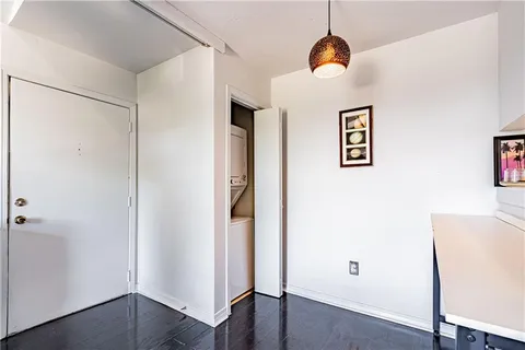 $89,500 | 2330 Edenborn Avenue, Unit 301, Metairie, LA 70001