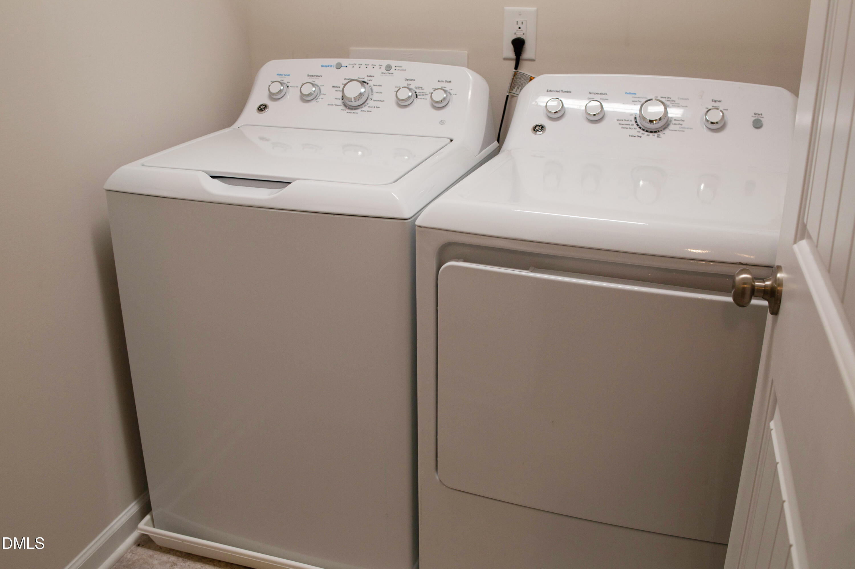 2801 Killian Court Raleigh, NC 27610 - Photo 13 of 26 a utility room with dryer and washer