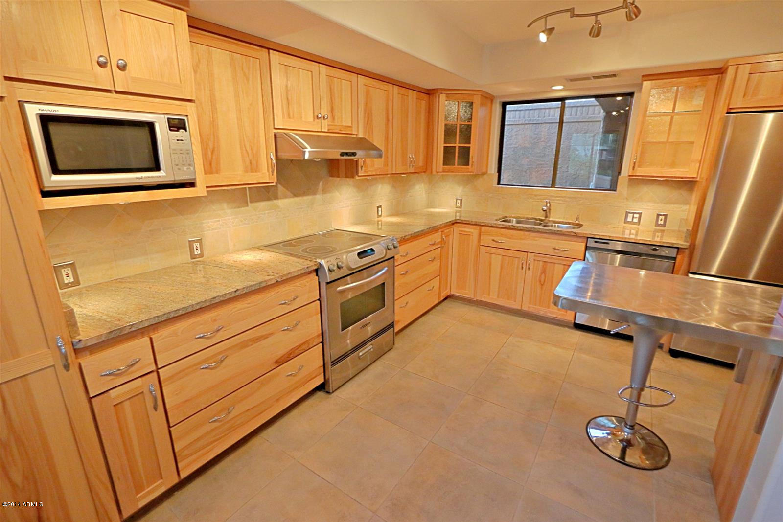7432 Hum Road, Unit 201 Carefree, AZ 85377 - Photo 1 of 36 Kitchen 1