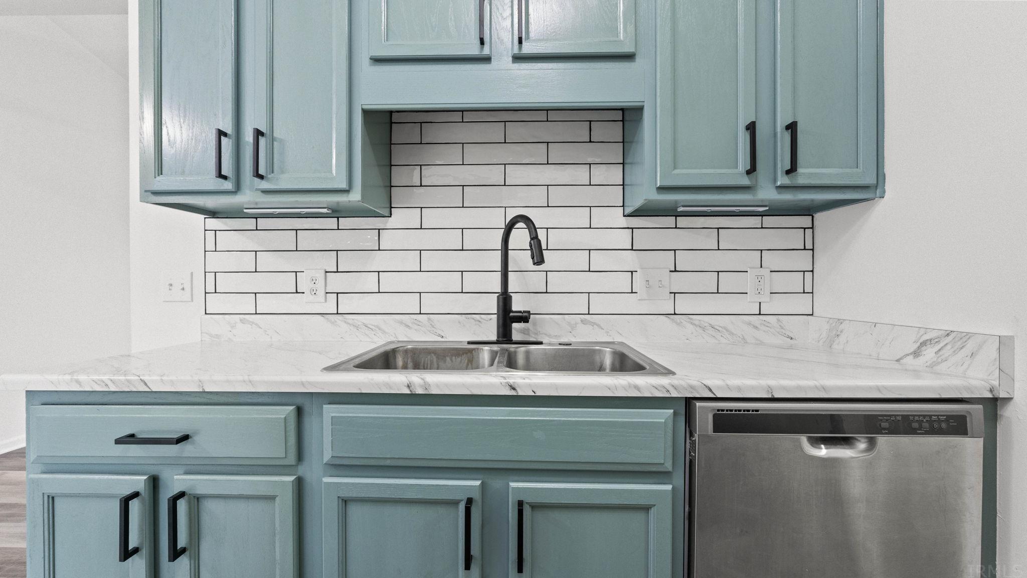 2100 Timber Trace Auburn, IN 46706 - Photo 8 of 36