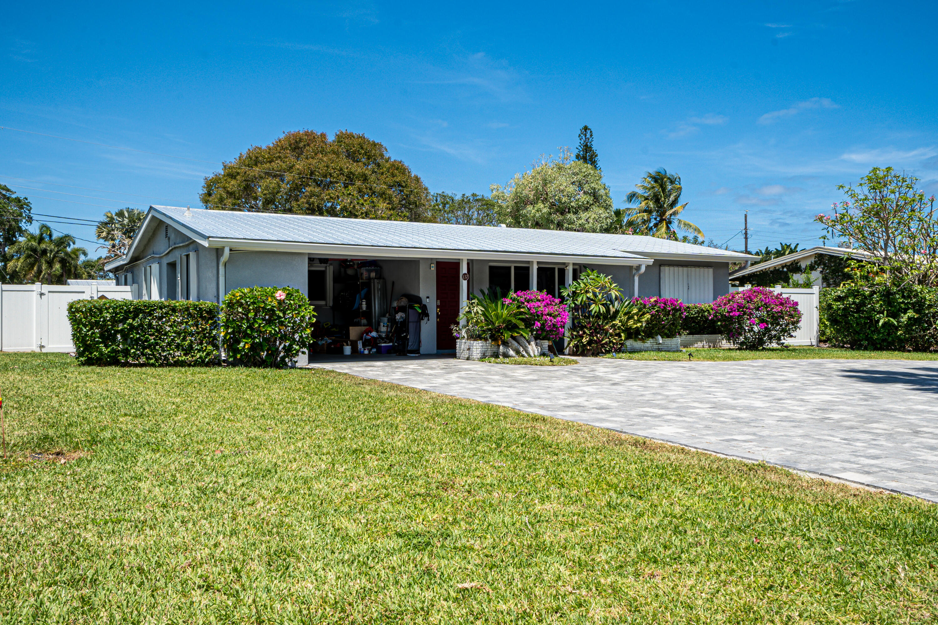 137 Northwest 7th Street Boca Raton, FL 33432 - Photo 1 of 13 Front yard