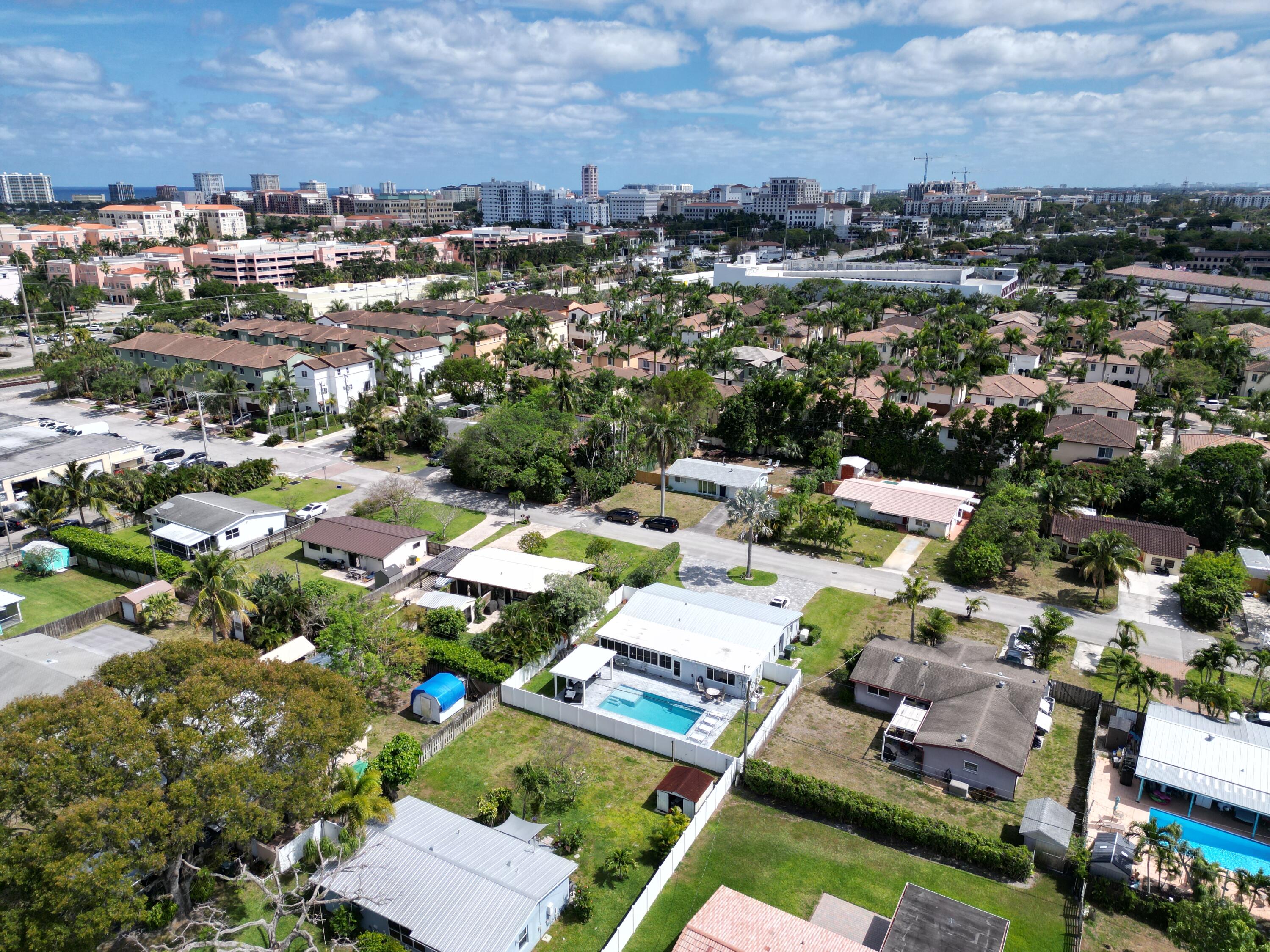 137 Northwest 7th Street Boca Raton, FL 33432 - Photo 3 of 13 137 NW 7th street Drone 1