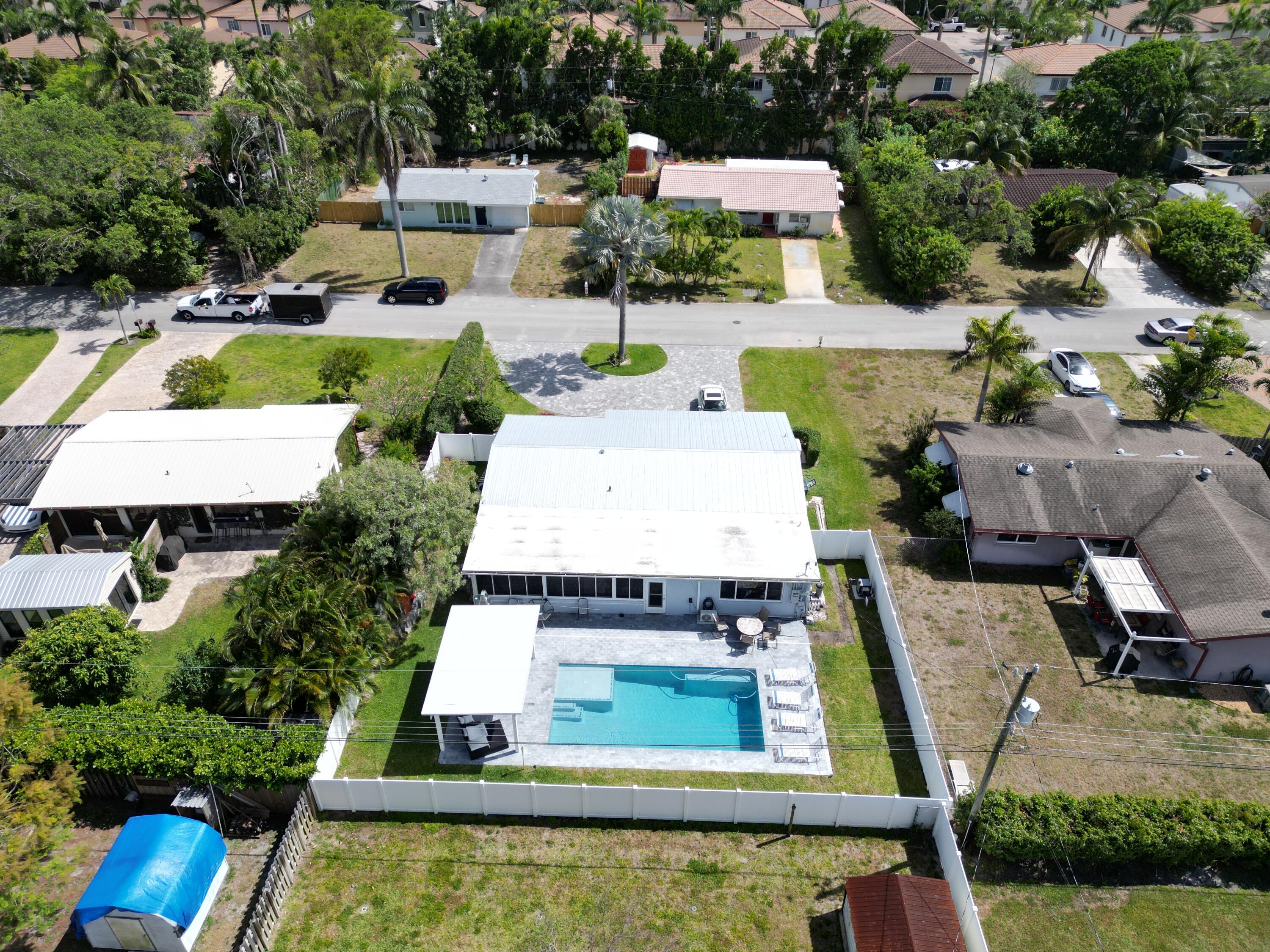 137 Northwest 7th Street Boca Raton, FL 33432 - Photo 5 of 13 137 NW 7th street Drone 3