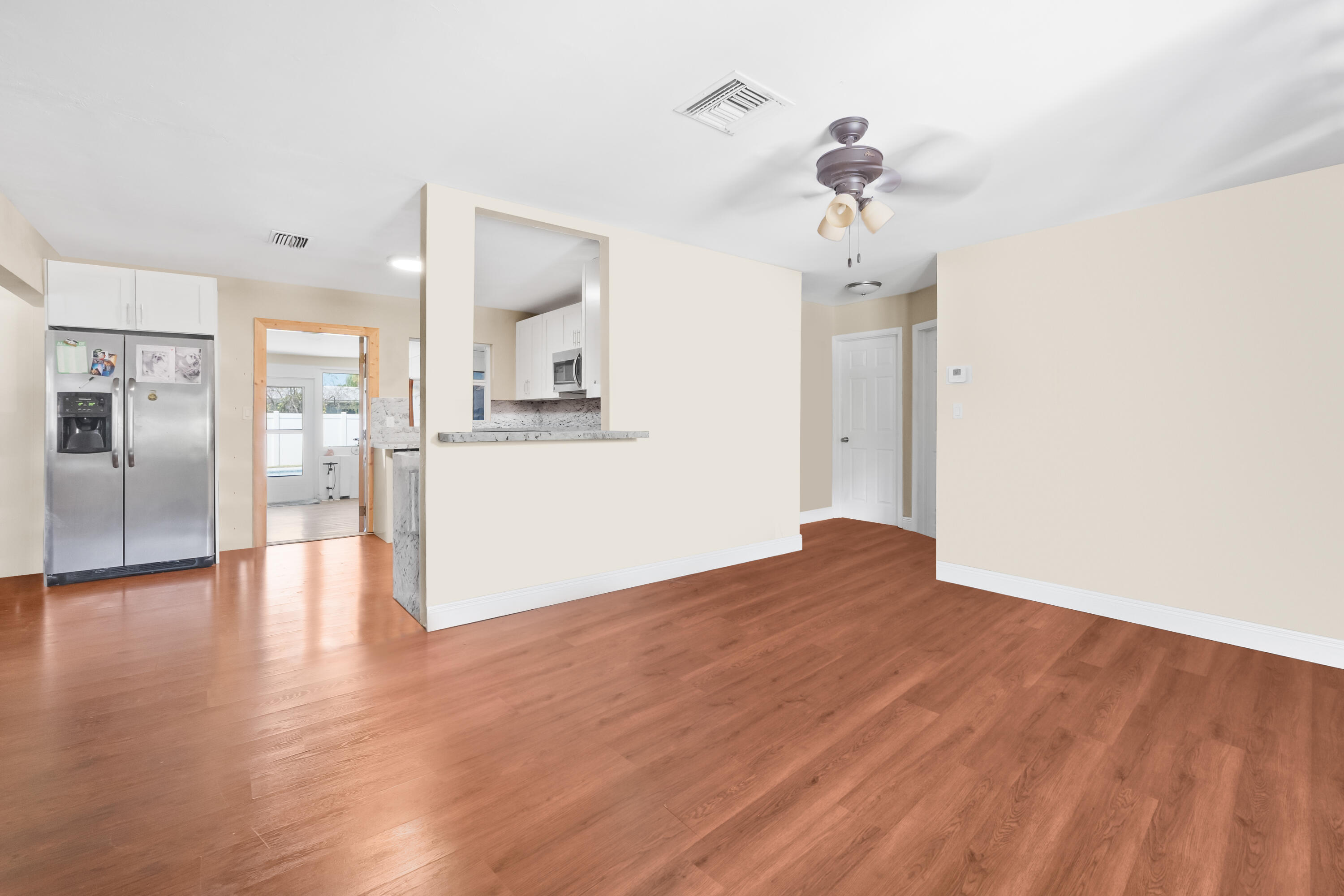 137 Northwest 7th Street Boca Raton, FL 33432 - Photo 9 of 13 Emptied 137 NW 7th Living empty