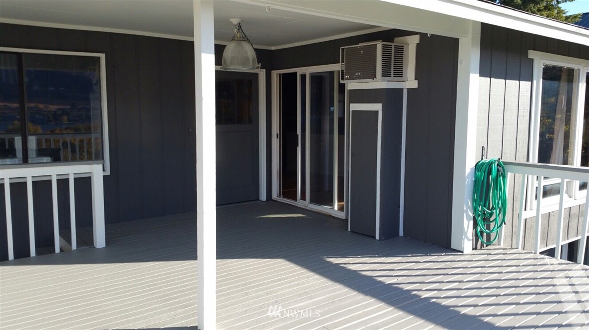 902 West Parkview Road Chelan, WA 98816 - Photo 12 of 13 Gallery Image 12
