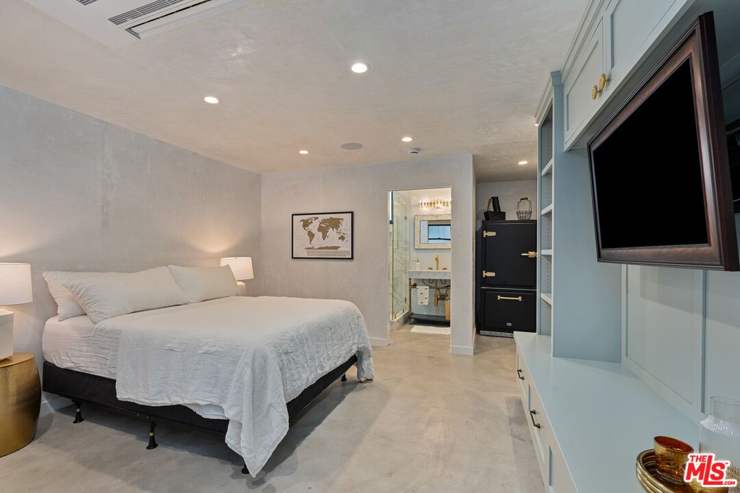 15 Reef Street Marina del Rey, CA 90292 - Photo 39 of 52