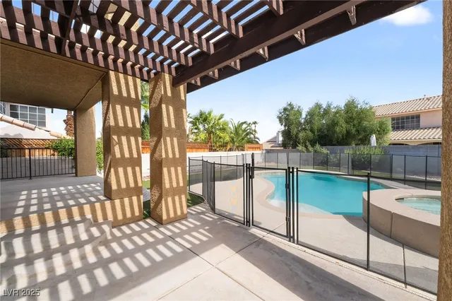 $2,500 | 36 Lovelady Court, Henderson, NV 89074