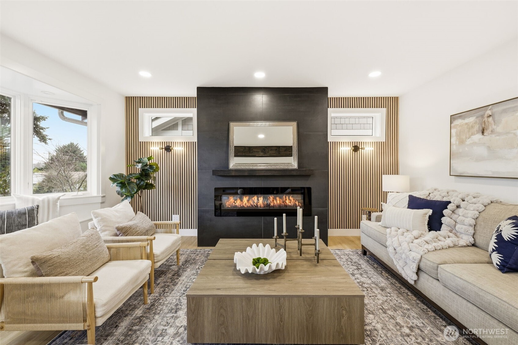 9011 36th Avenue Southwest Seattle, WA 98126 - Photo 2 of 40