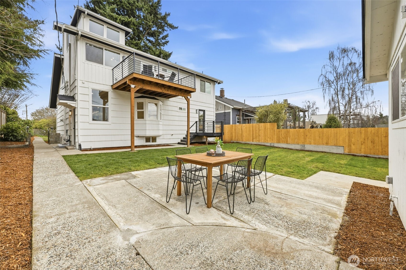 9011 36th Avenue Southwest Seattle, WA 98126 - Photo 38 of 40