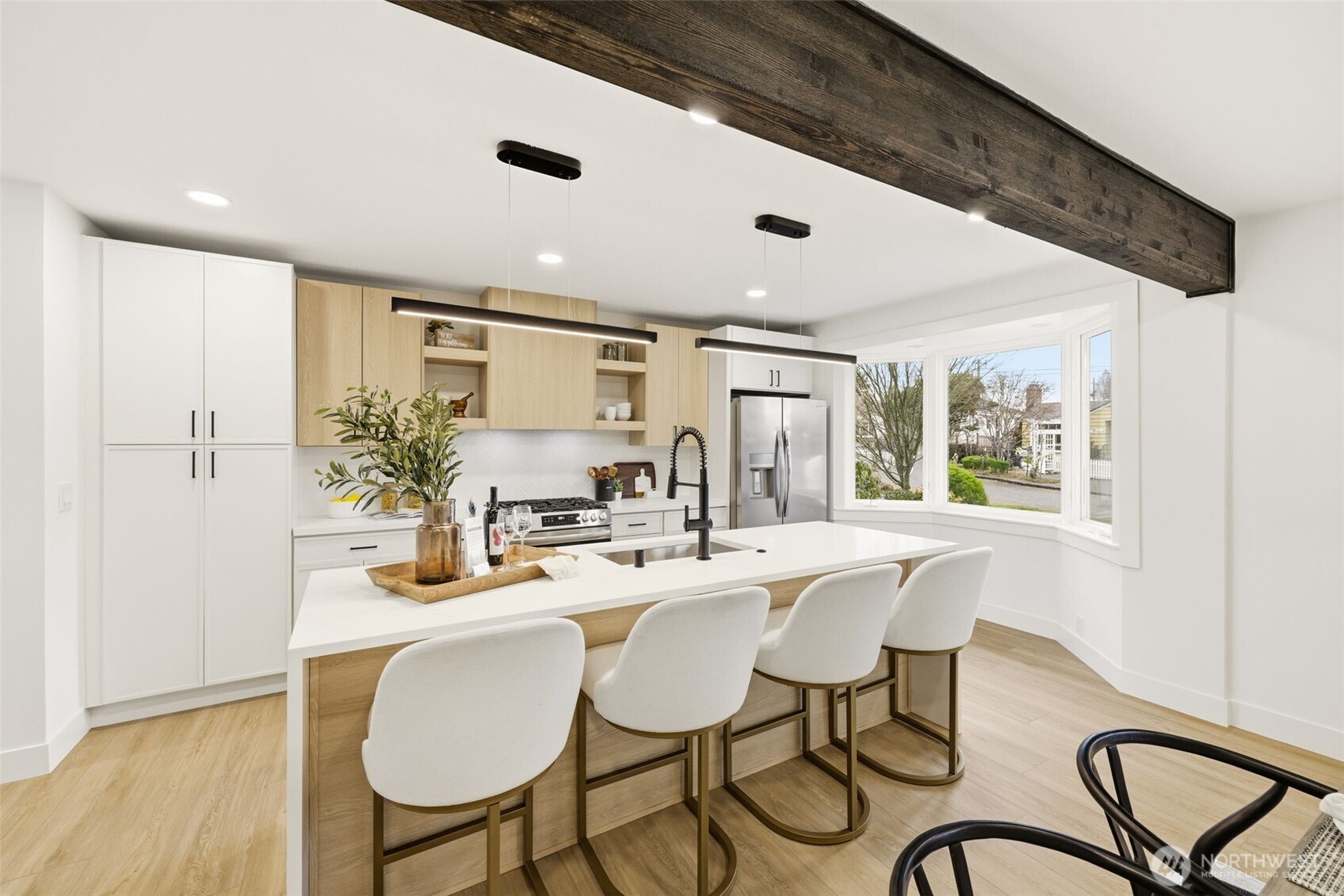 9011 36th Avenue Southwest Seattle, WA 98126 - Photo 6 of 40